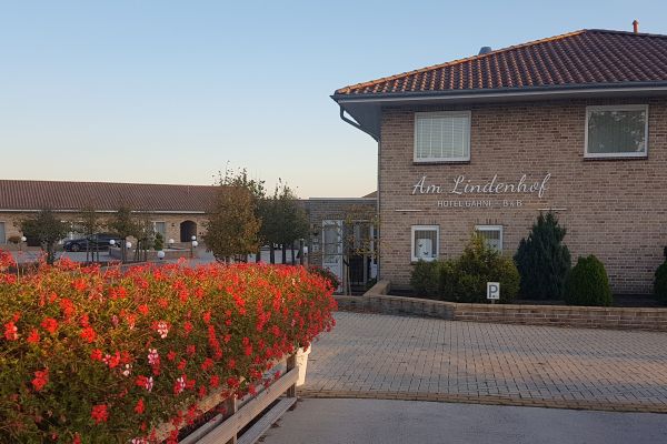 Am Lindenhof Bunde Hotel Garni | B&B